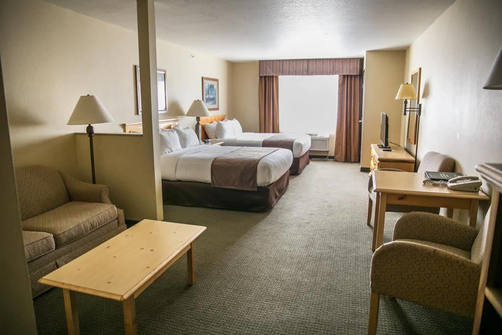 Thumper Pond Resort Ottertail Bagian luar foto